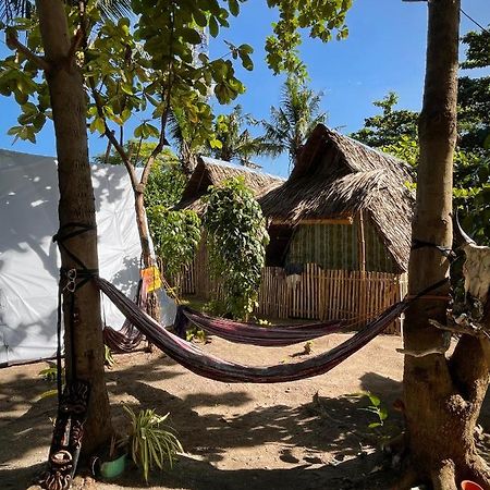 Tribal Huts Community Pansiyon Daanbantayan Dış mekan fotoğraf