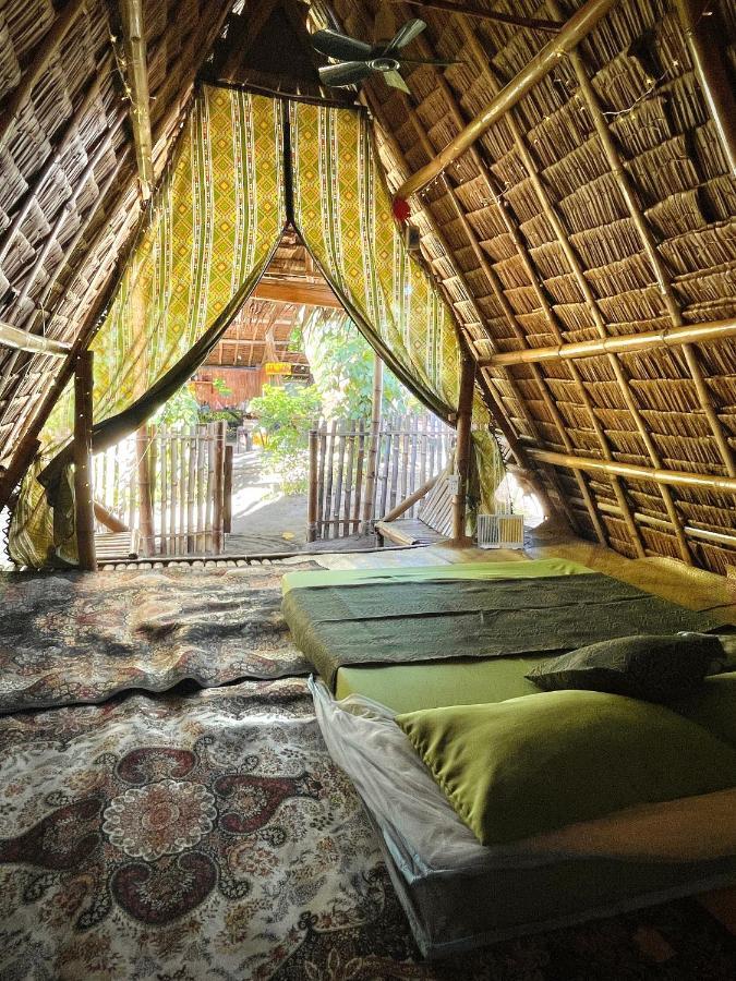 Tribal Huts Community Pansiyon Daanbantayan Dış mekan fotoğraf