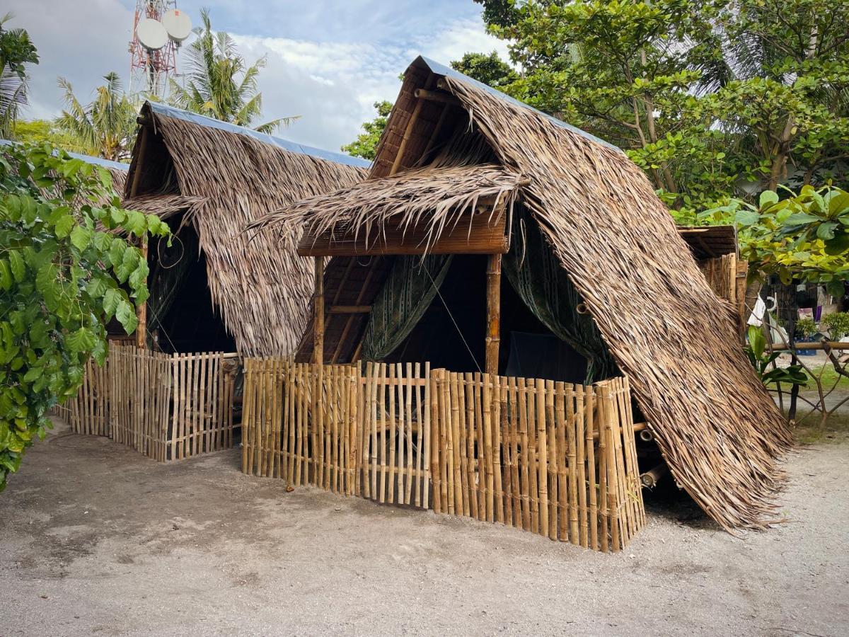 Tribal Huts Community Pansiyon Daanbantayan Dış mekan fotoğraf