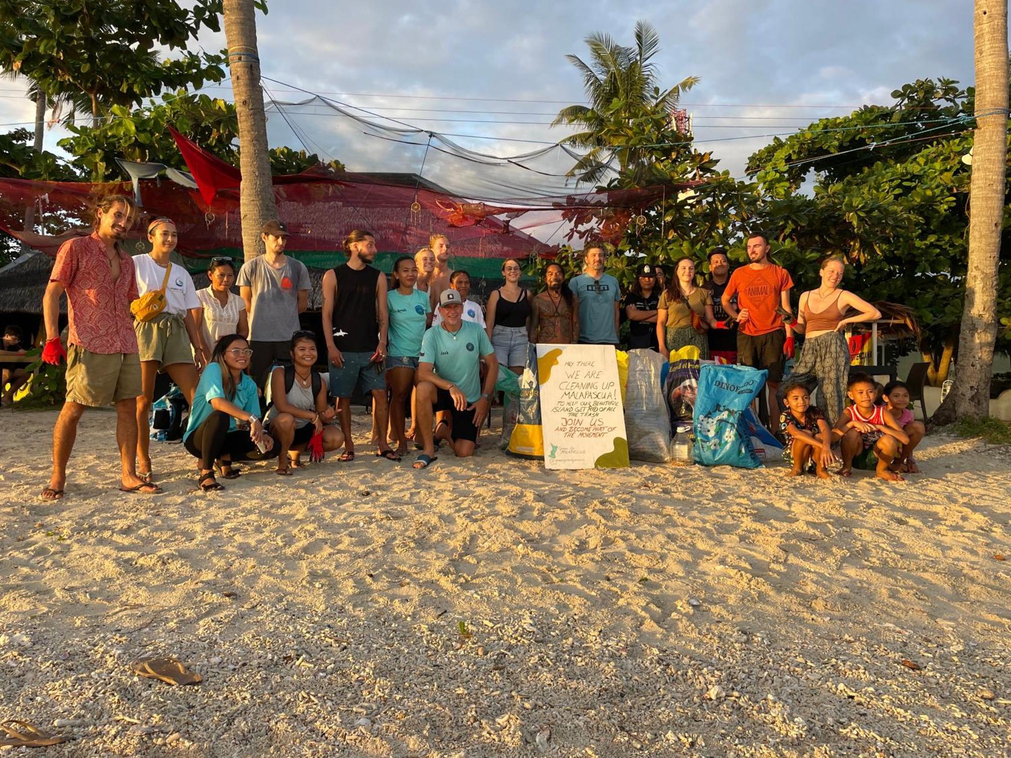 Tribal Huts Community Pansiyon Daanbantayan Dış mekan fotoğraf