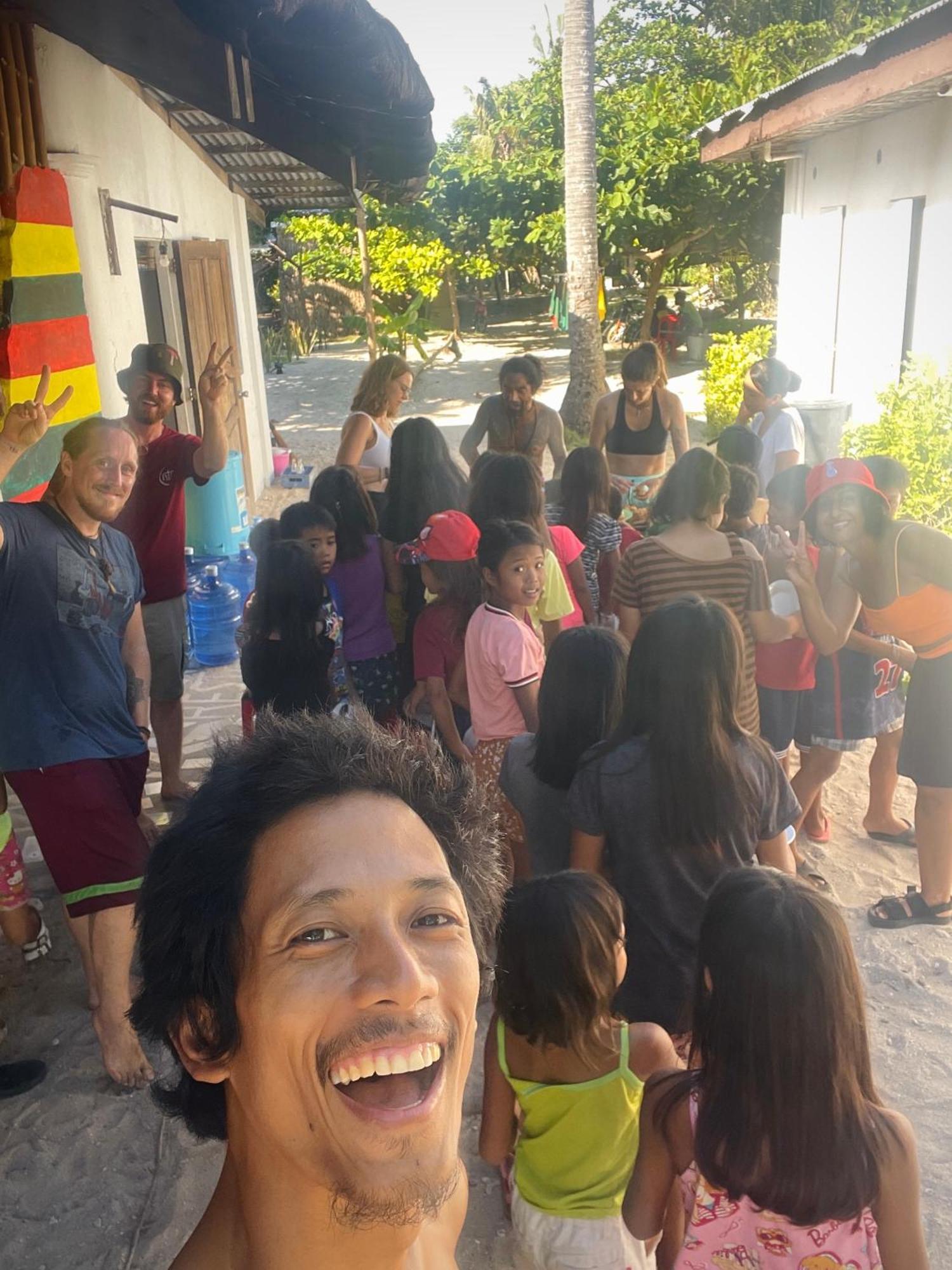 Tribal Huts Community Pansiyon Daanbantayan Dış mekan fotoğraf